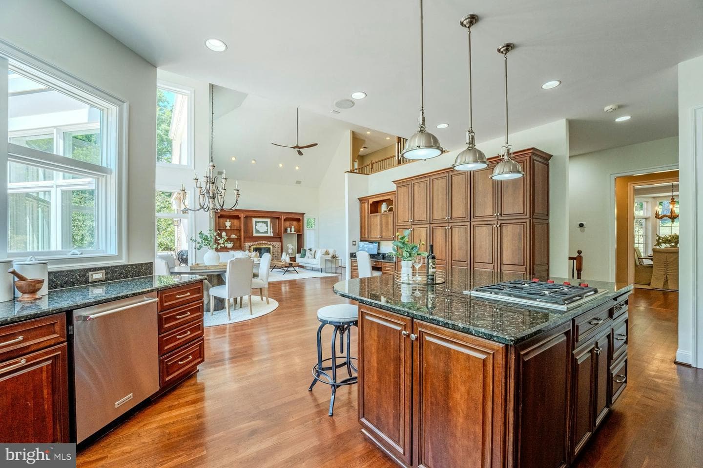 40321 Beacon Hill Drive photo 12