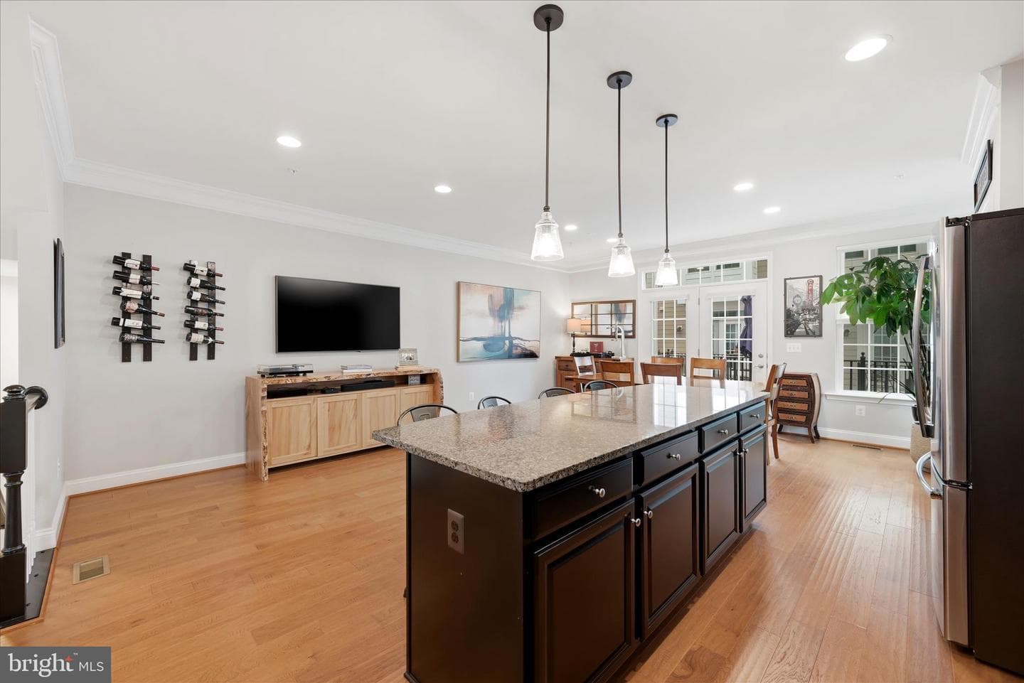 402 Haupt Square SE photo 16