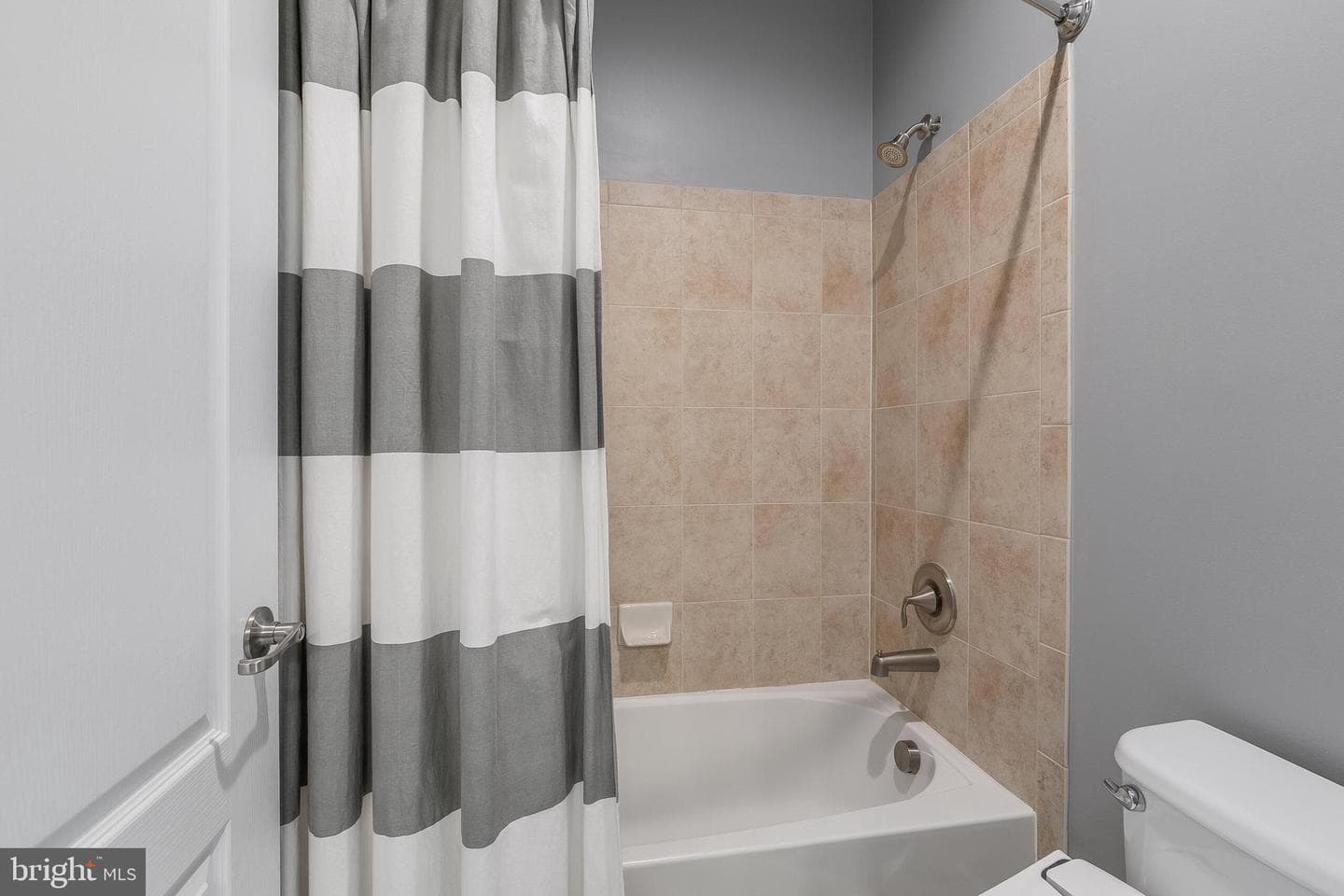 42018 Mill Quarter Place photo 43