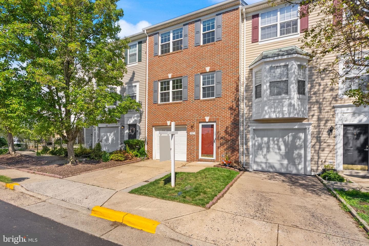 257 Golden Larch Terrace NE photo 32