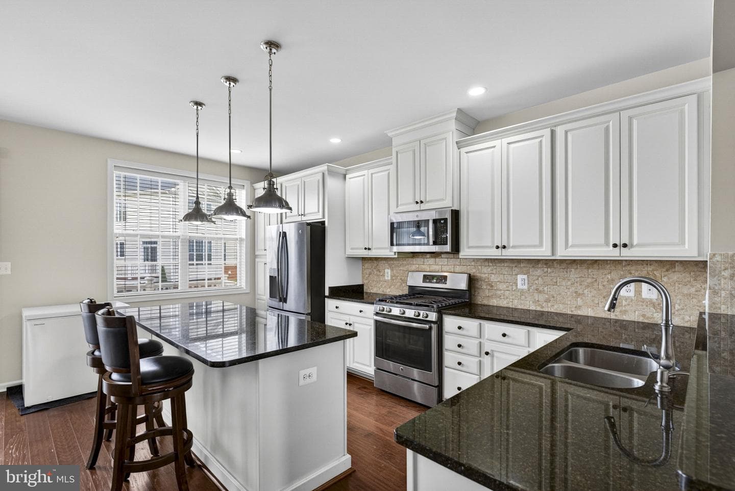 23430 Madison Heights Terrace photo 12