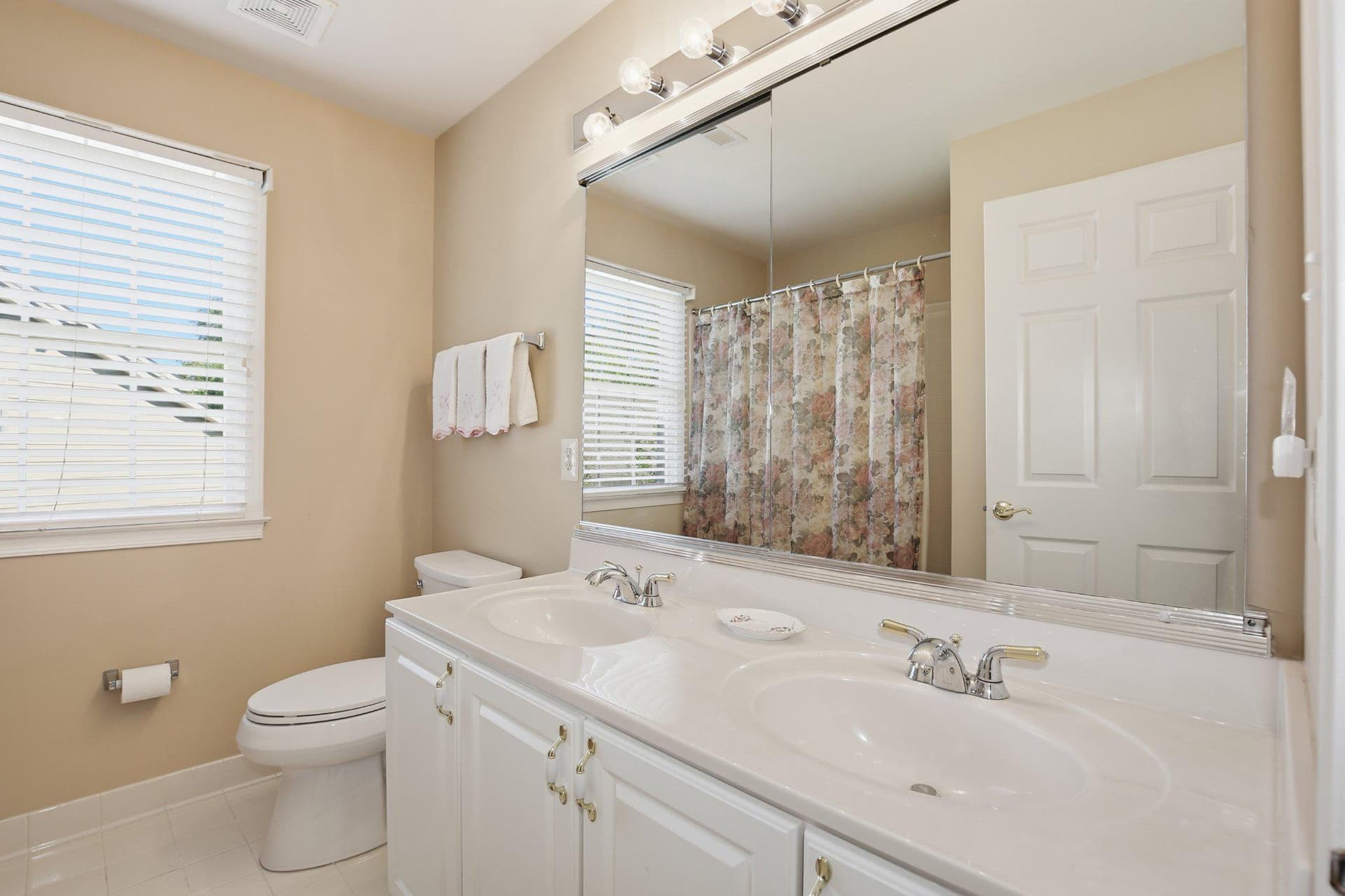 43464 Foxgrove Court photo 32