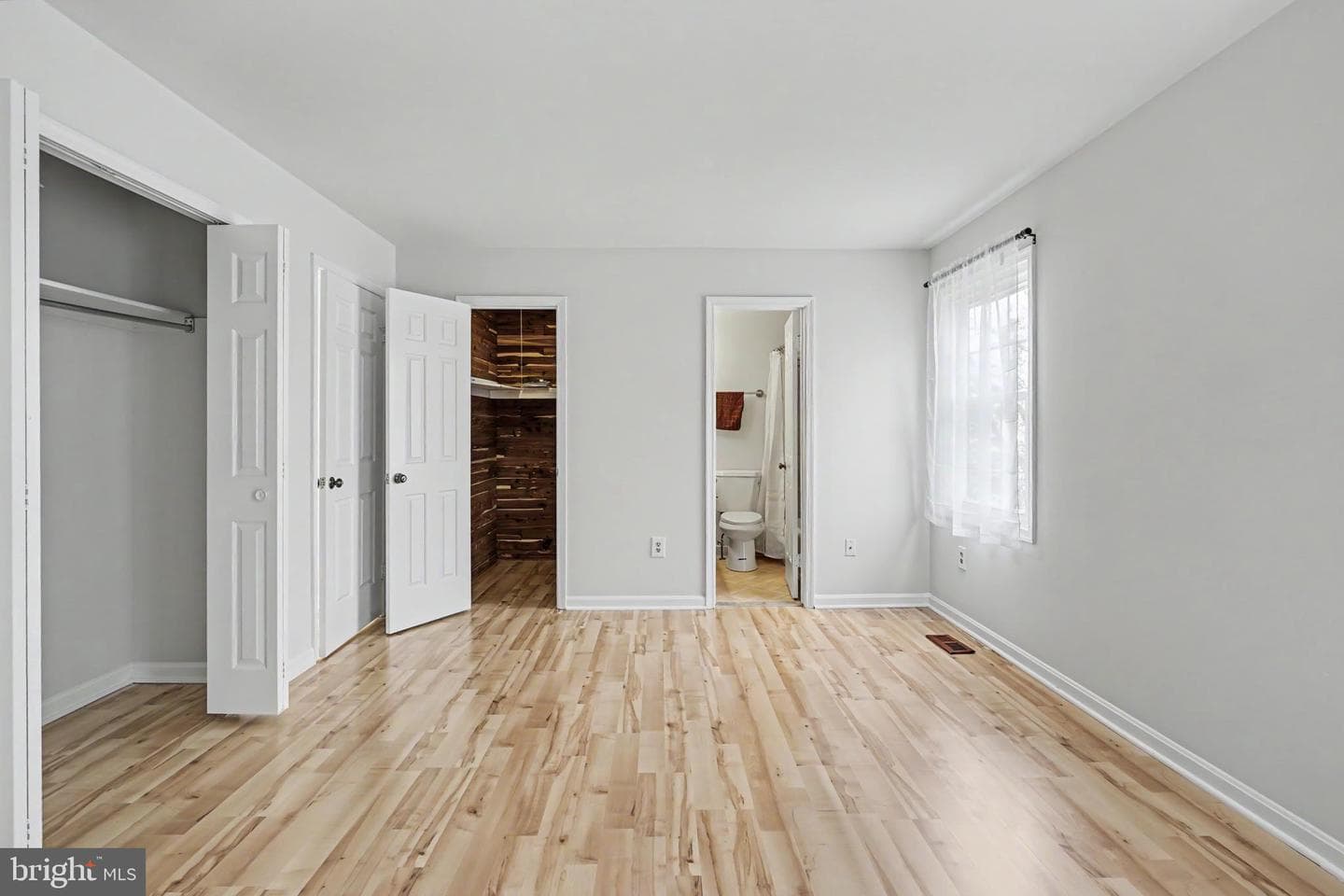 306 Lounsbury Court NE photo 24