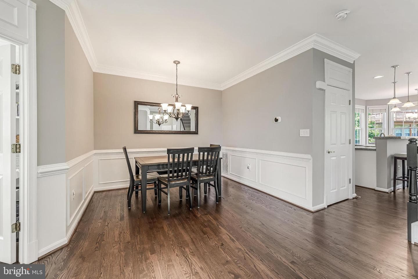 843 Revelstore Terrace NE photo 11