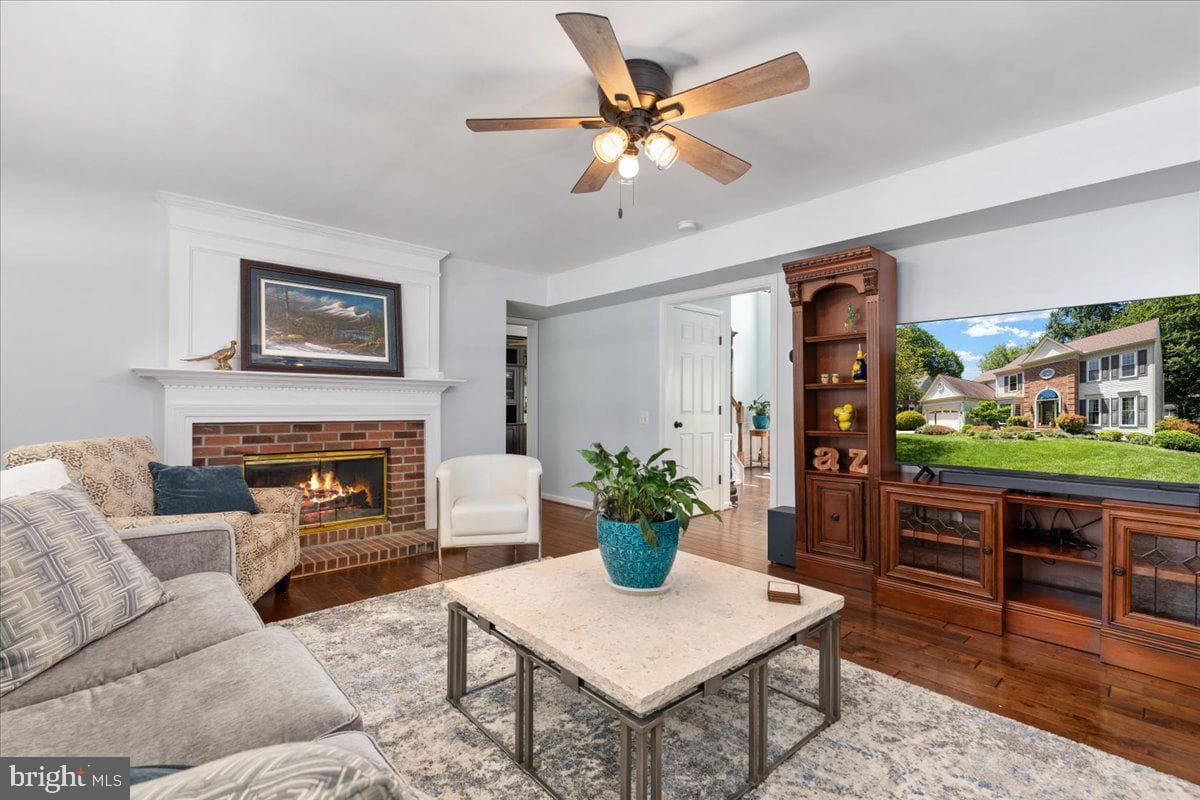 47076 Stillwood Place photo 18