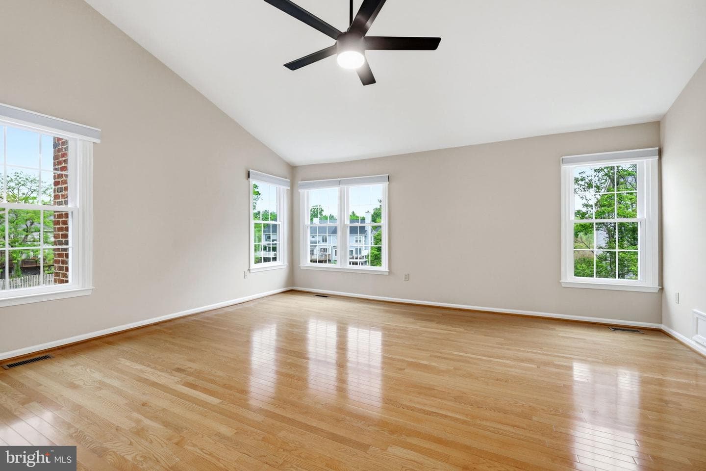 46681 Lynnhaven Square photo 40