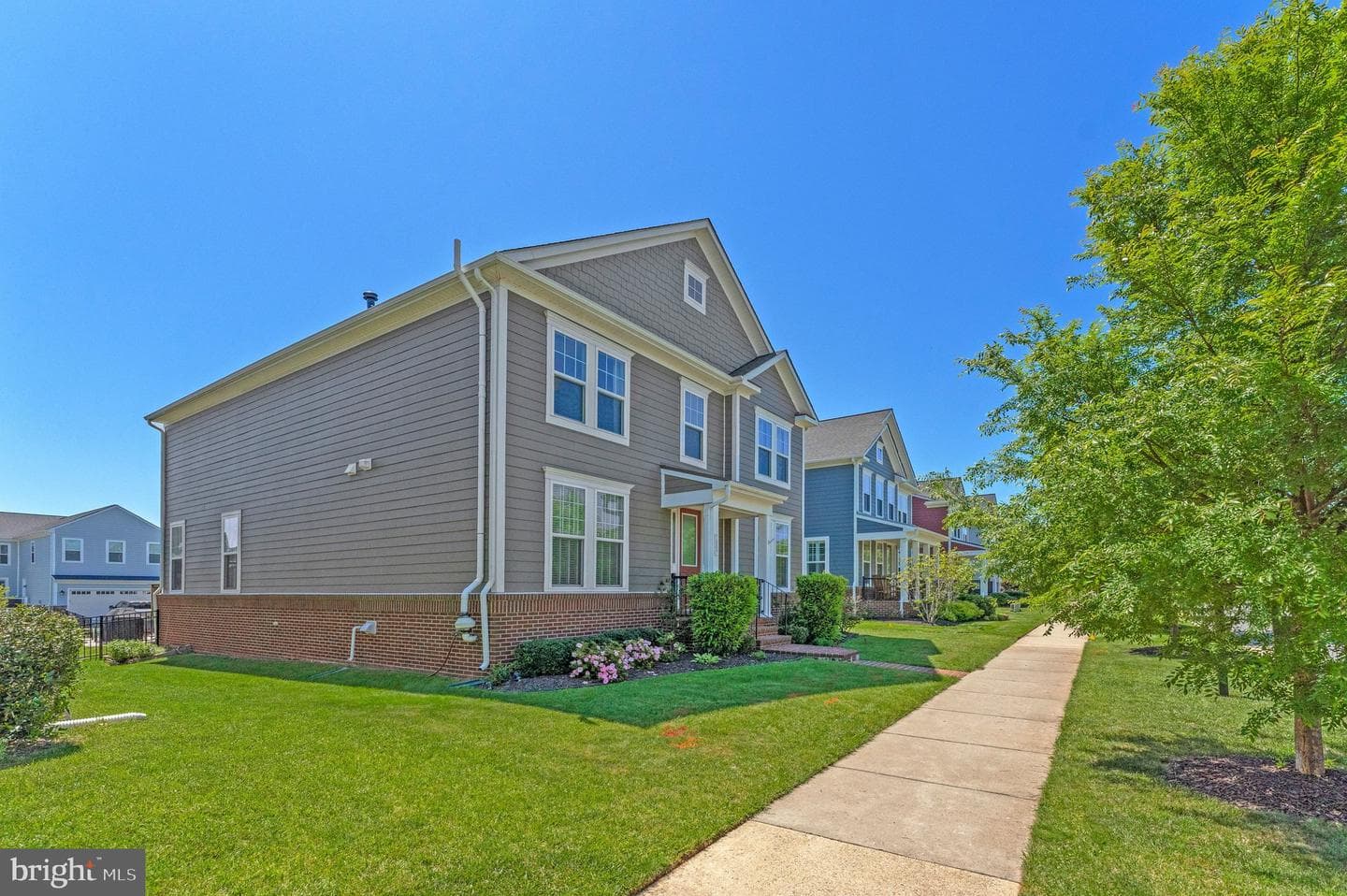 1007 Themis Street SE photo 52
