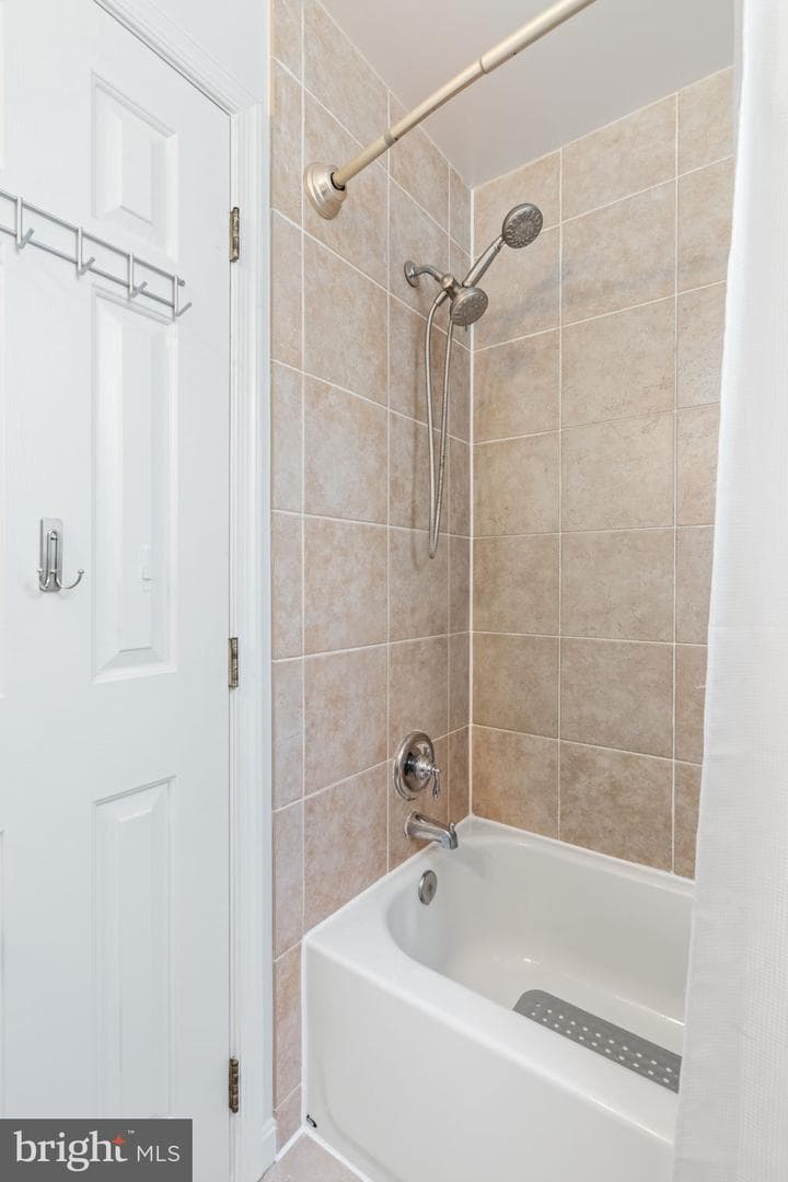 20893 Nerine Court photo 36