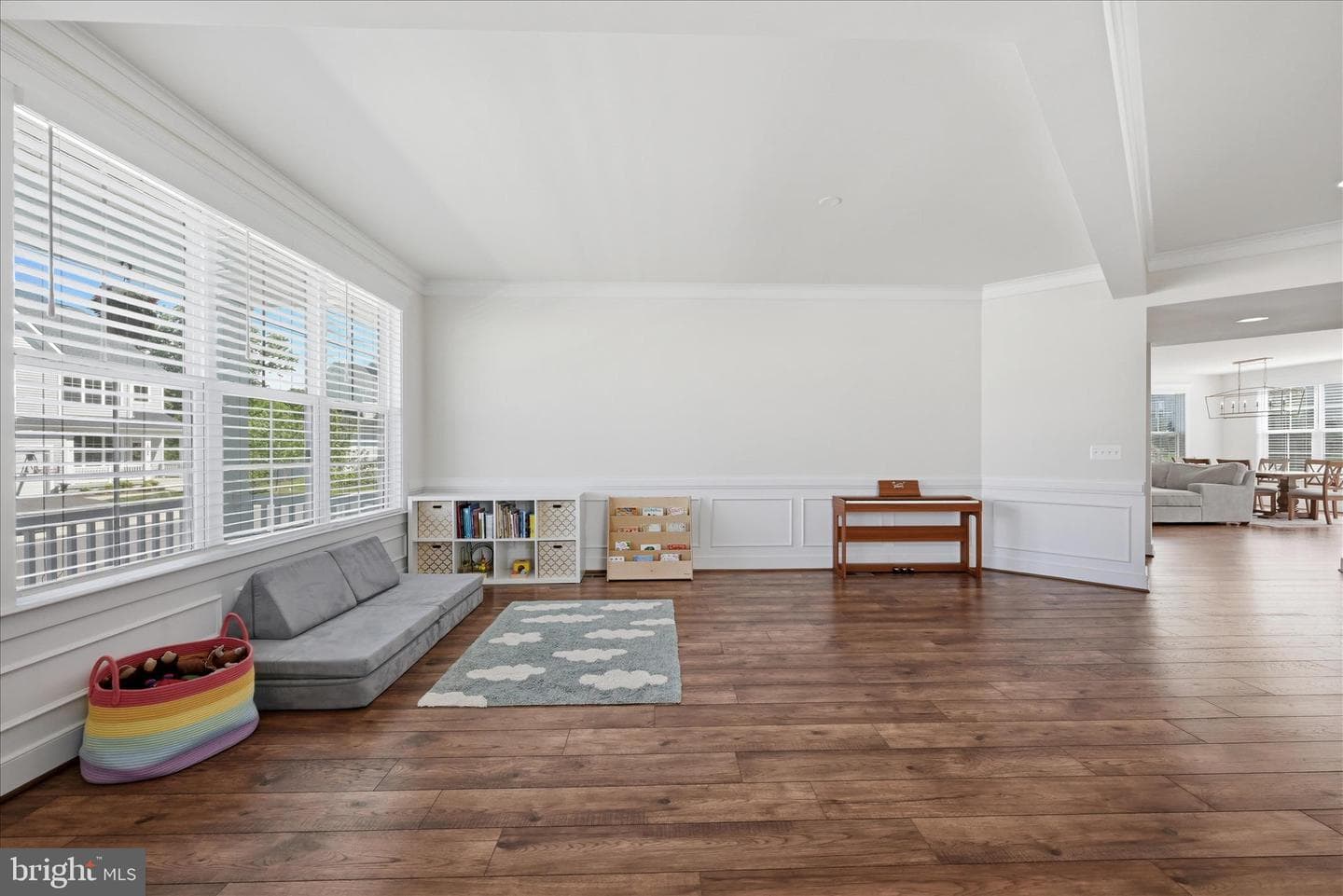 18003 Lake Front Circle photo 8