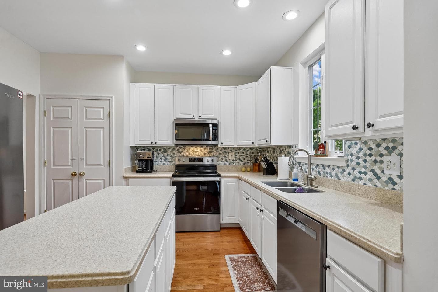 35551 Sarasota Street photo 16