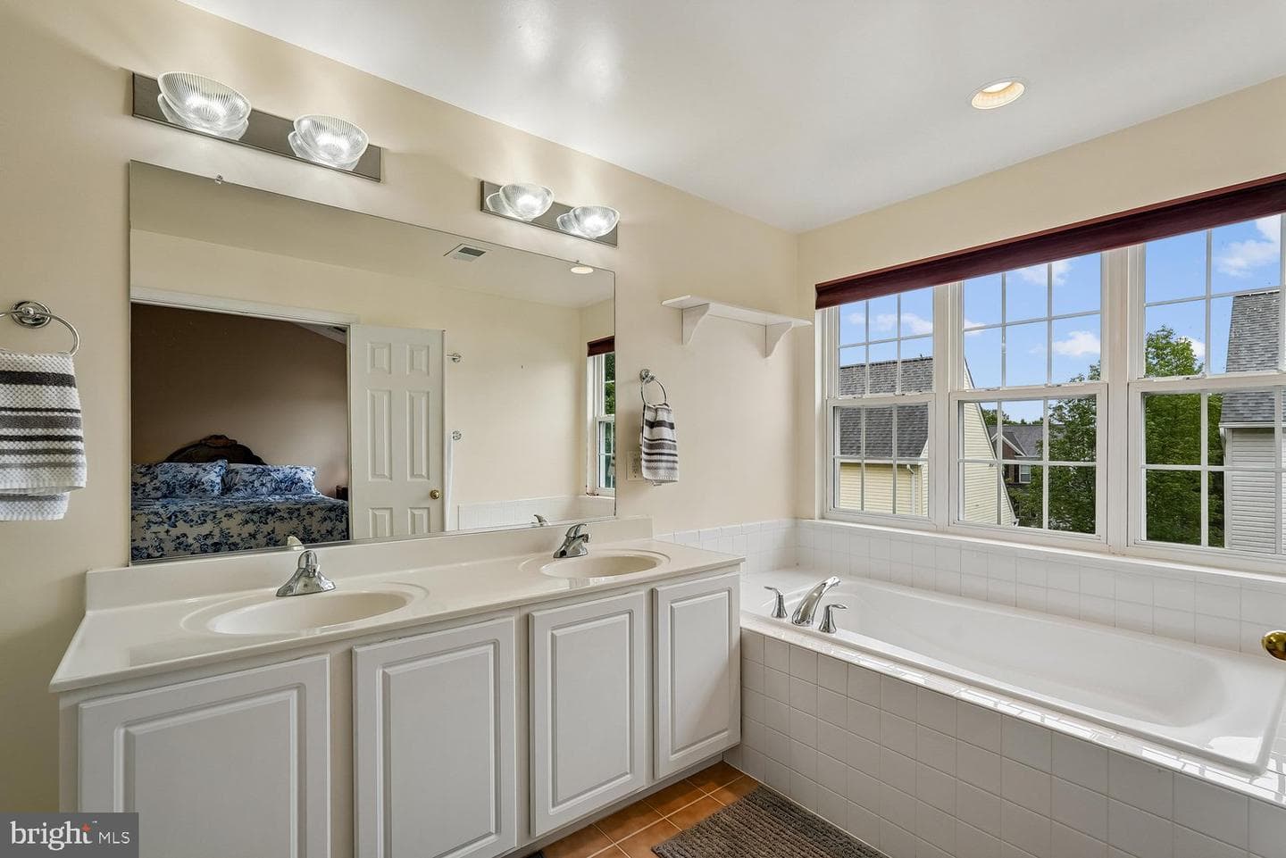 35551 Sarasota Street photo 28