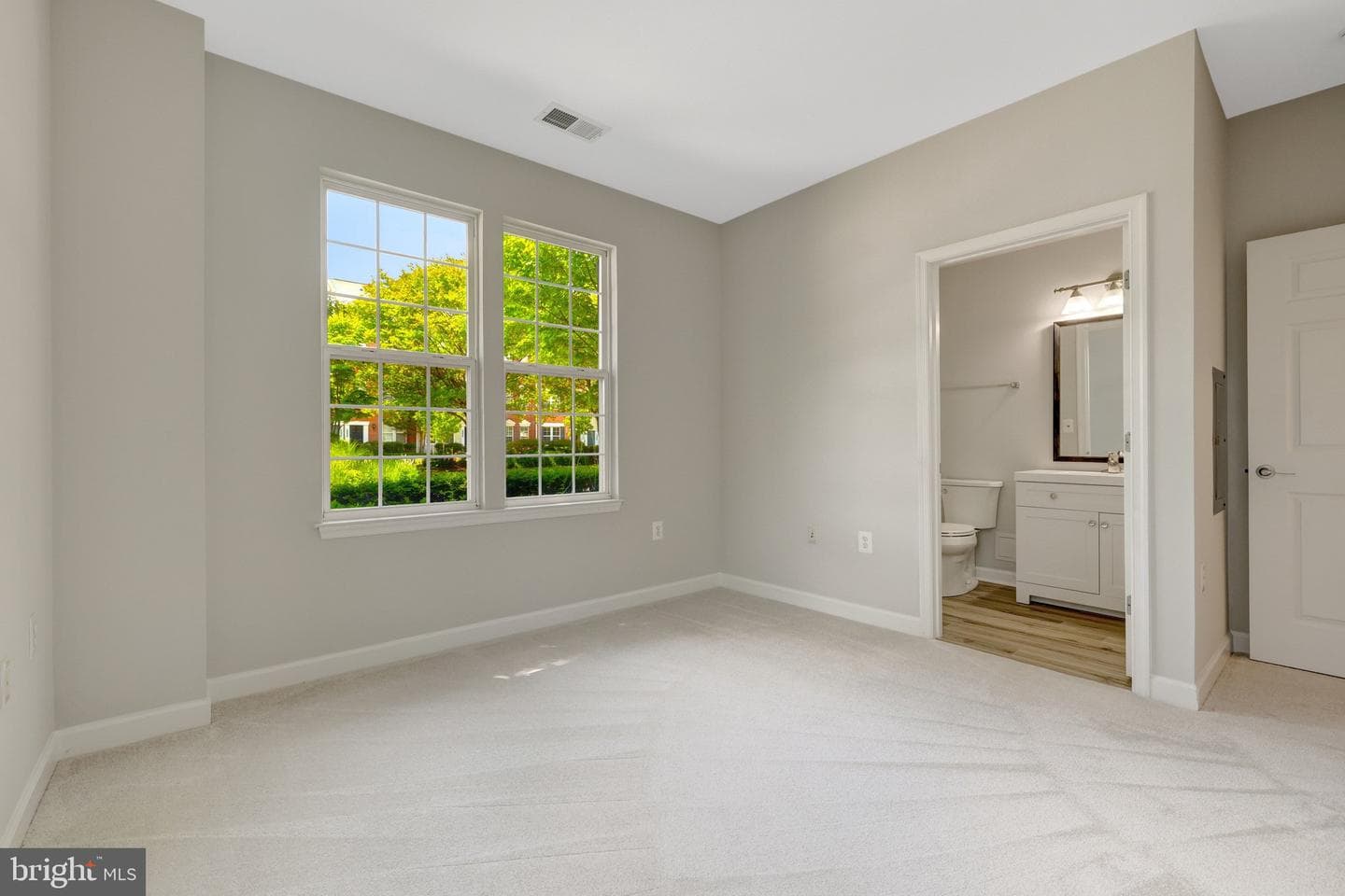 42421 Rockrose Square #101 photo 14