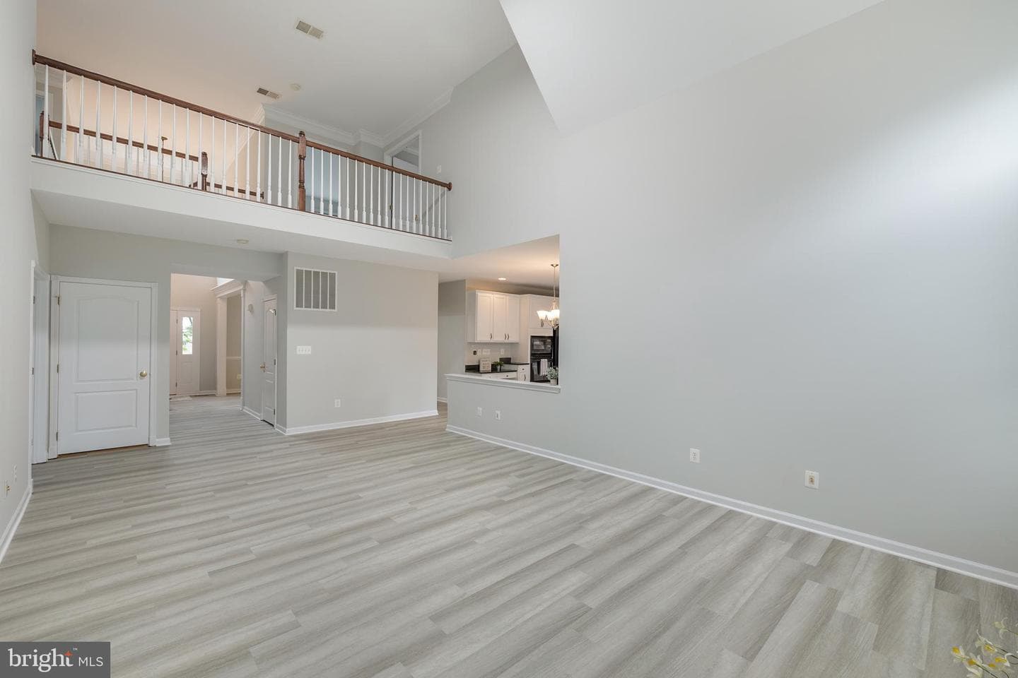 22829 Queensbridge Drive photo 12