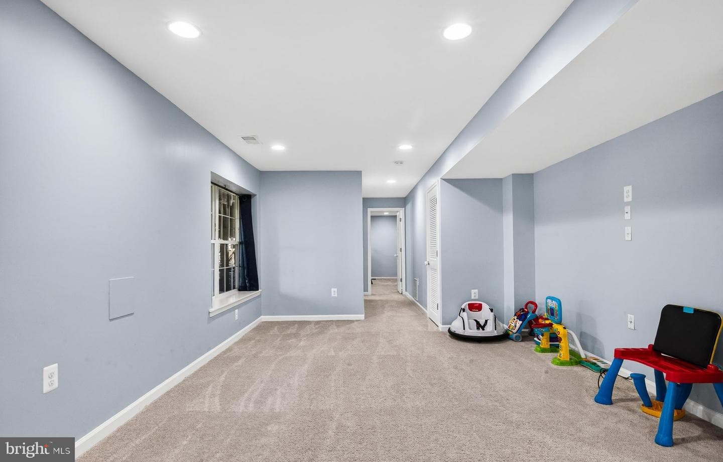 413 Crosman Court photo 46
