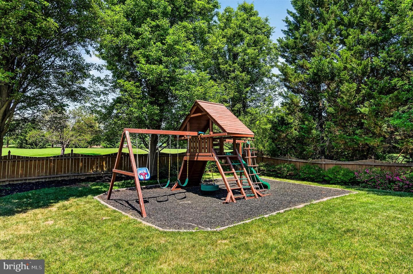413 Crosman Court photo 58