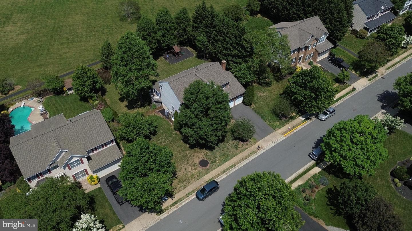 413 Crosman Court photo 67