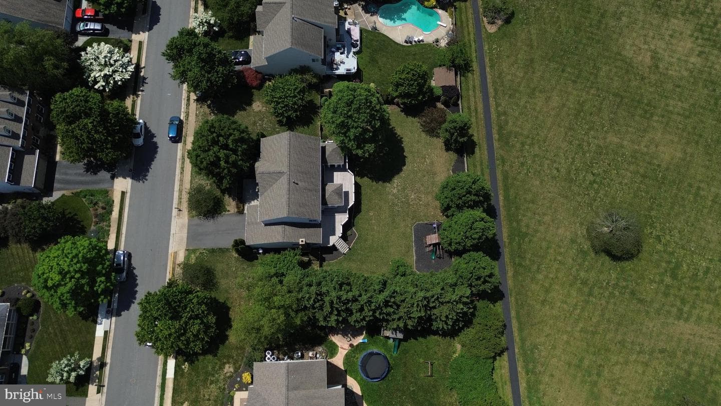 413 Crosman Court photo 83