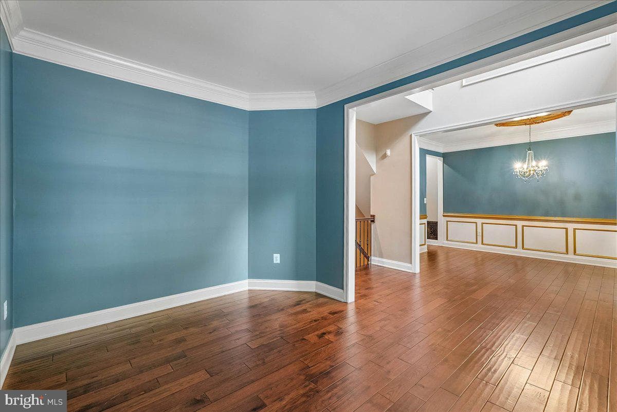 320 N Constitution Way photo 11