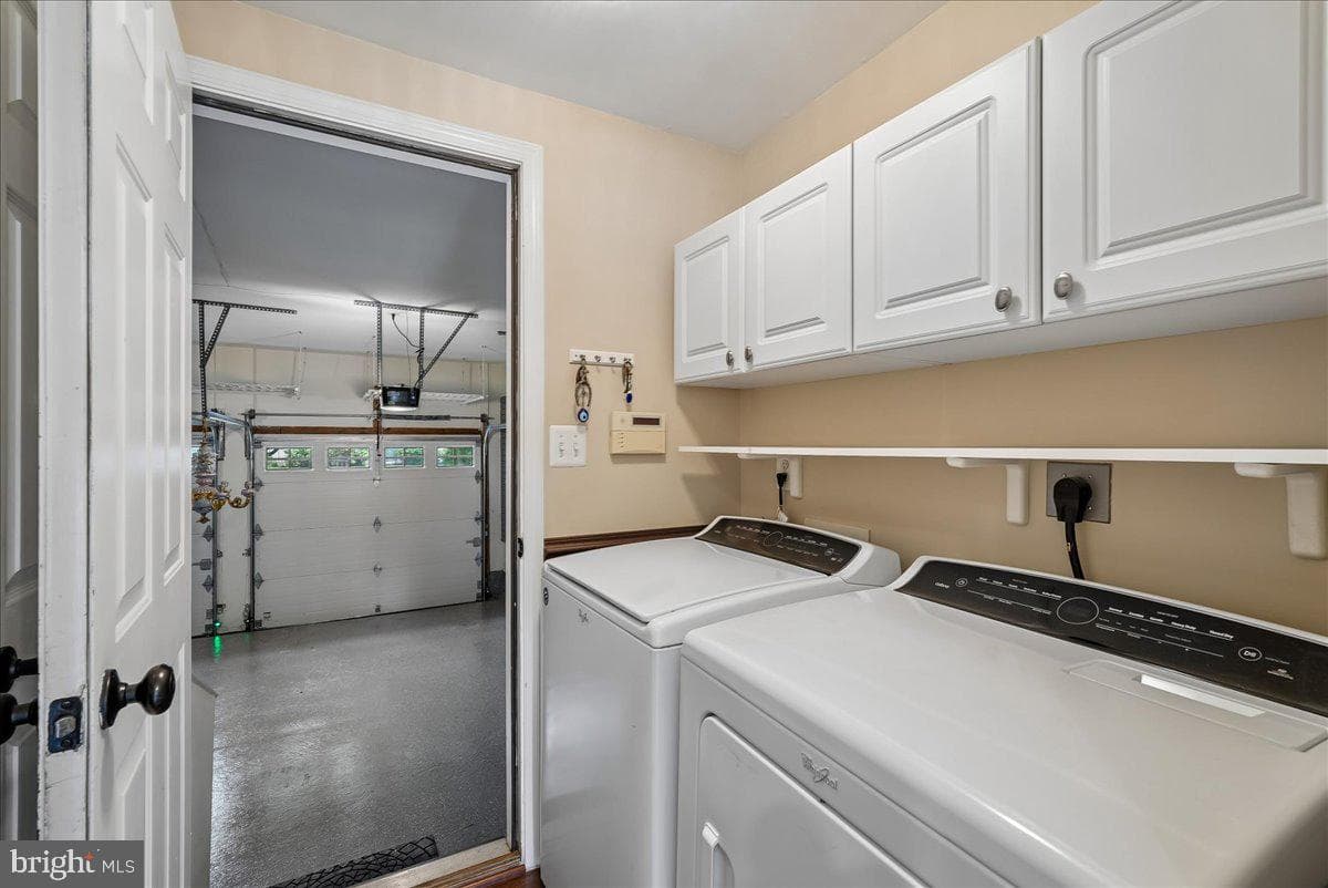 320 N Constitution Way photo 42