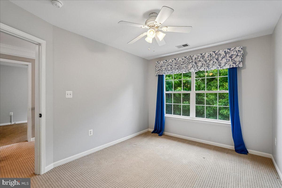 320 N Constitution Way photo 64