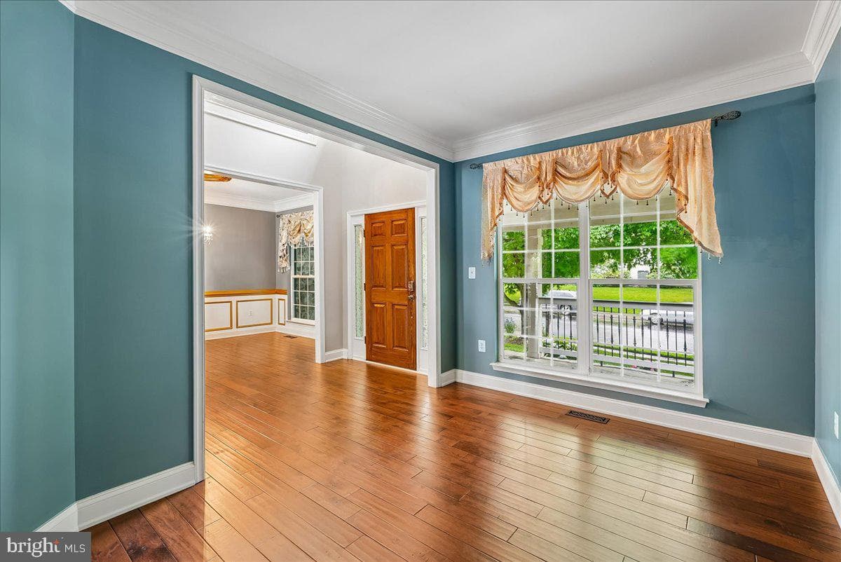 320 N Constitution Way photo 8