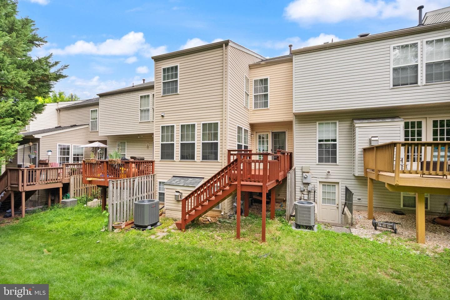 19907 Ridgecrest Square photo 43