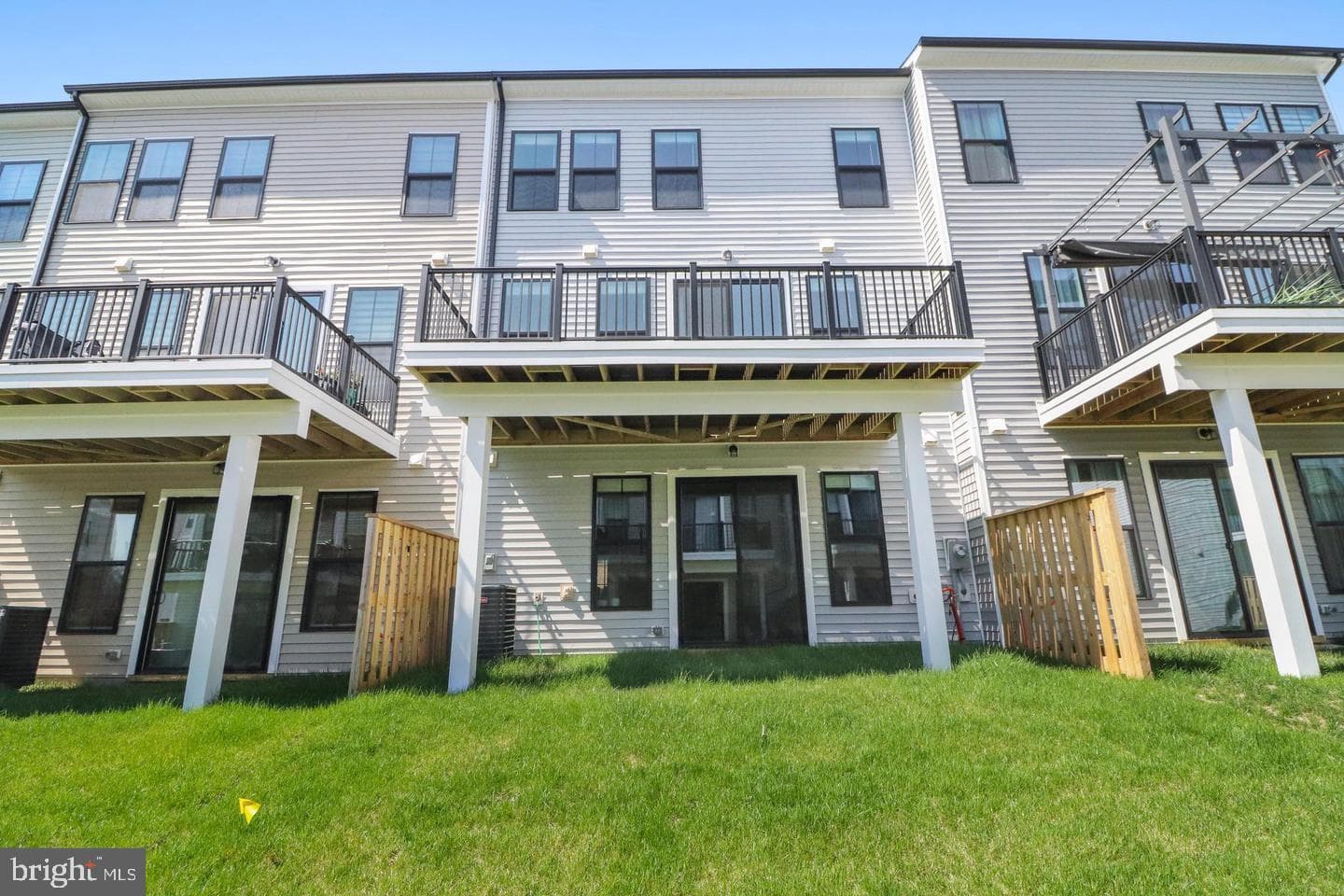 21740 Charing Cross Terrace photo 29