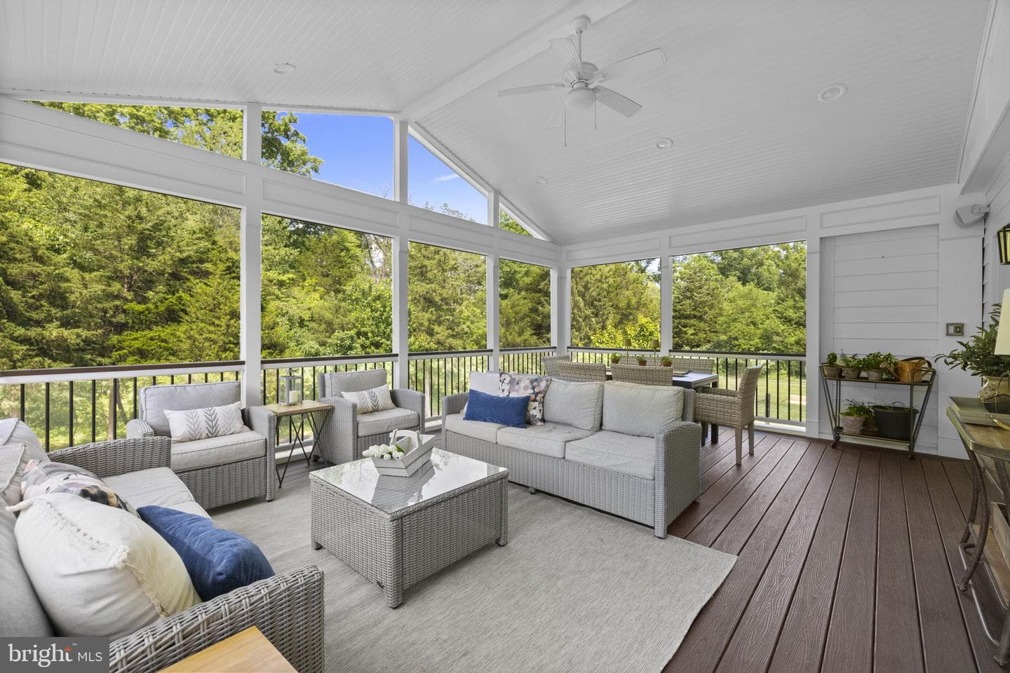 24886 Dahlia Manor Place photo 11
