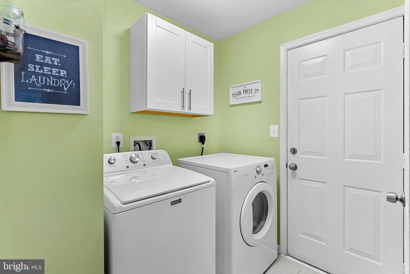 17180 Magic Mountain Drive photo 19