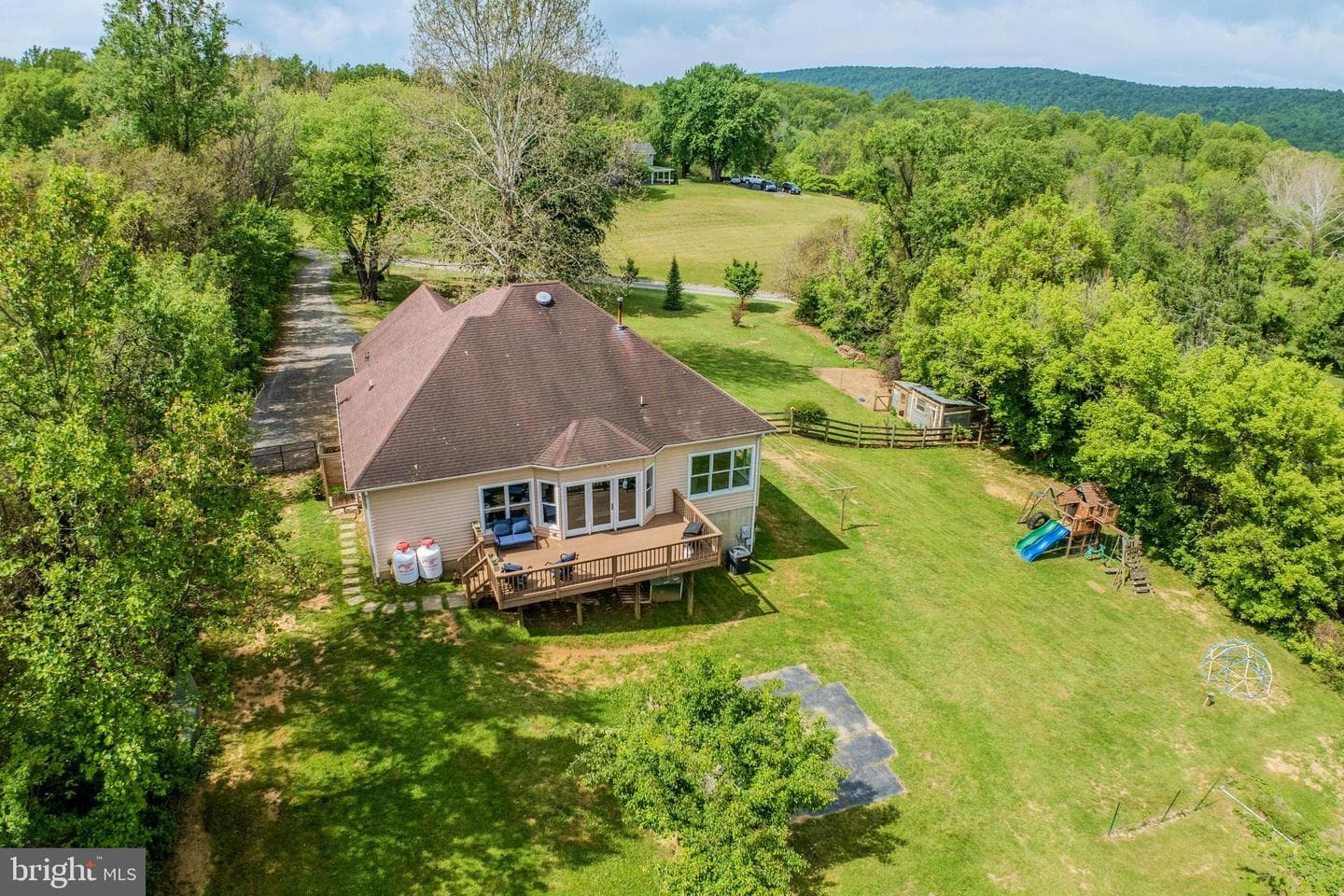 11404 Russell Road photo 44