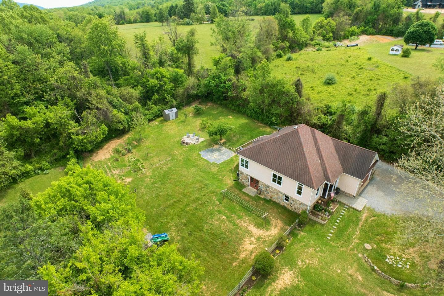 11404 Russell Road photo 47