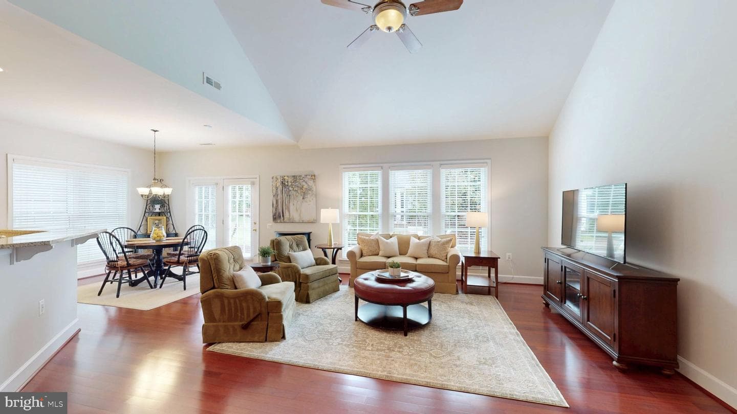 44480 Blueridge Meadows Drive photo 9