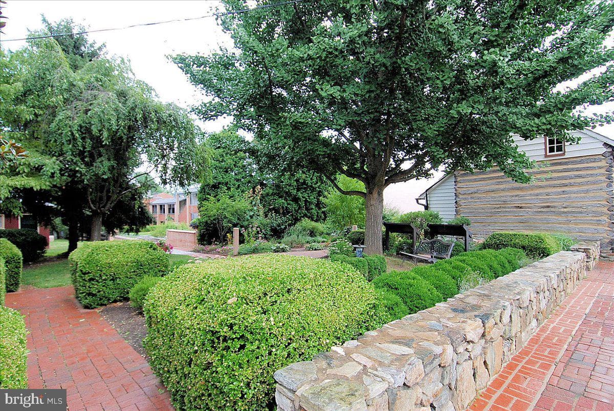117 Rosebrook Court NW photo 41
