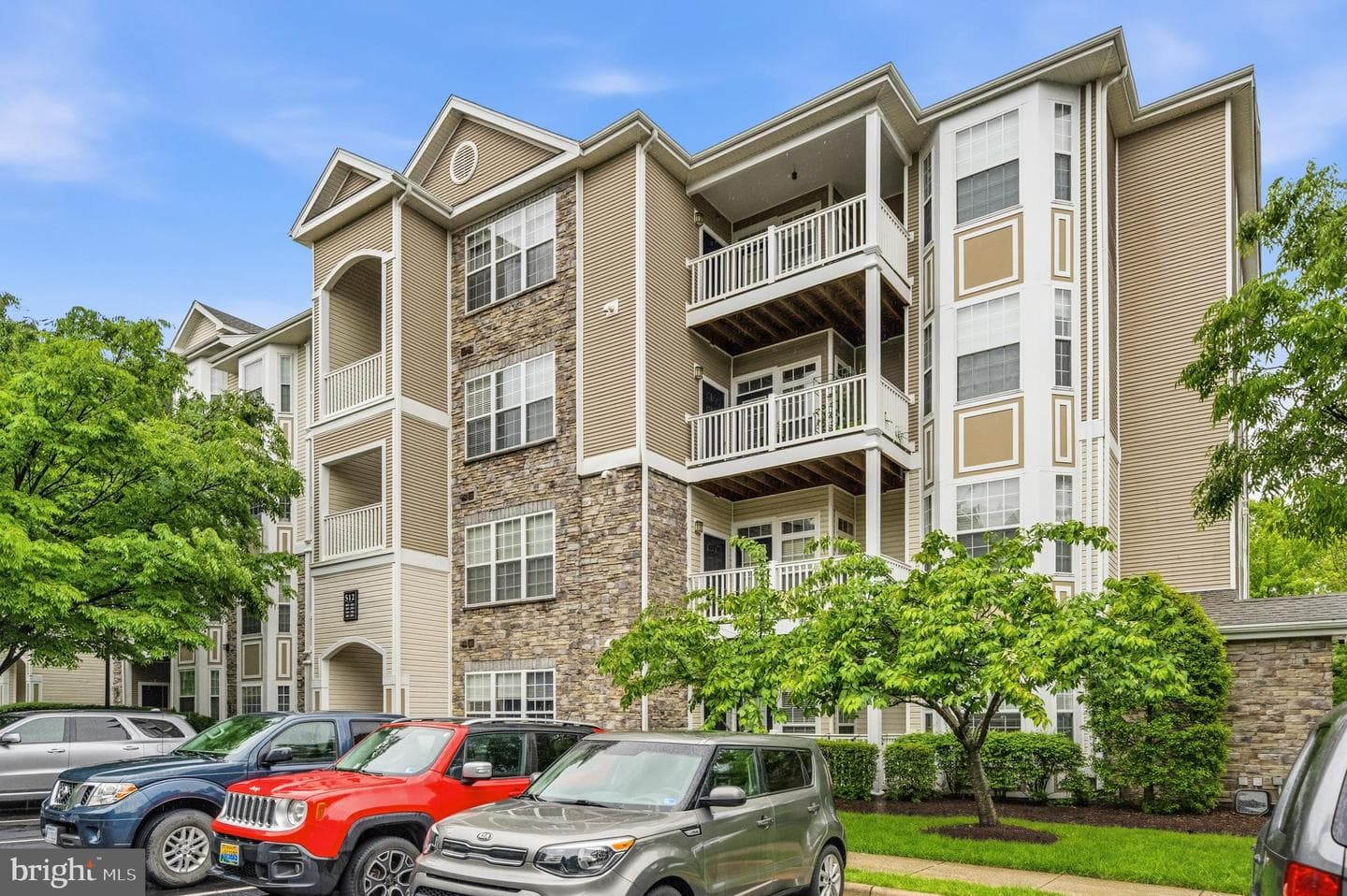 512 Sunset View Terrace SE #202 photo 39
