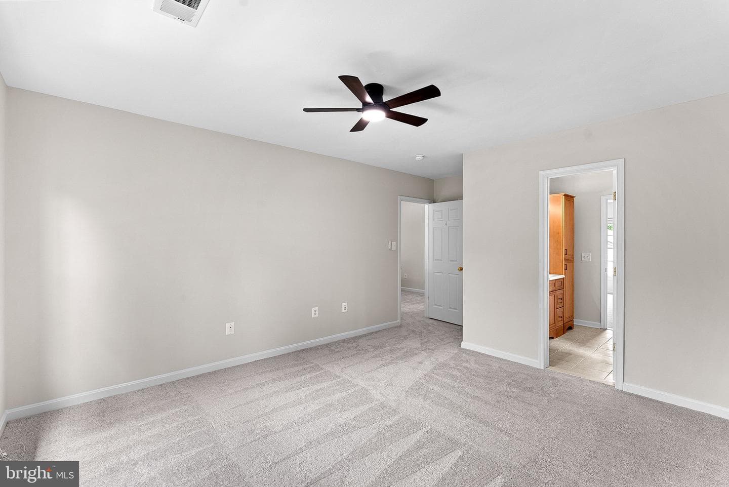 803 Kenneth Place SE photo 36