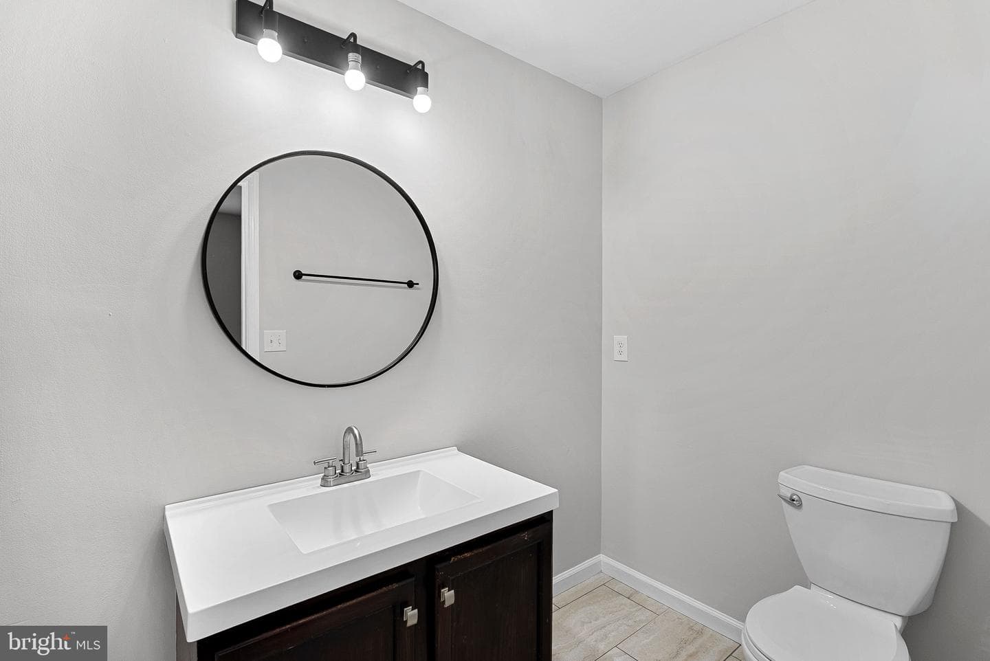 124 Oliver Court photo 29