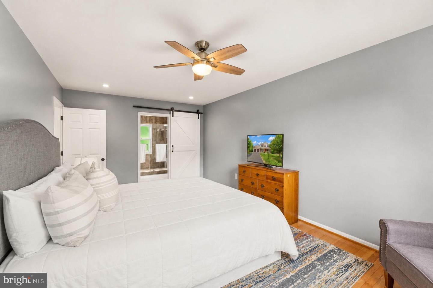 43847 Glenhazel Drive photo 40