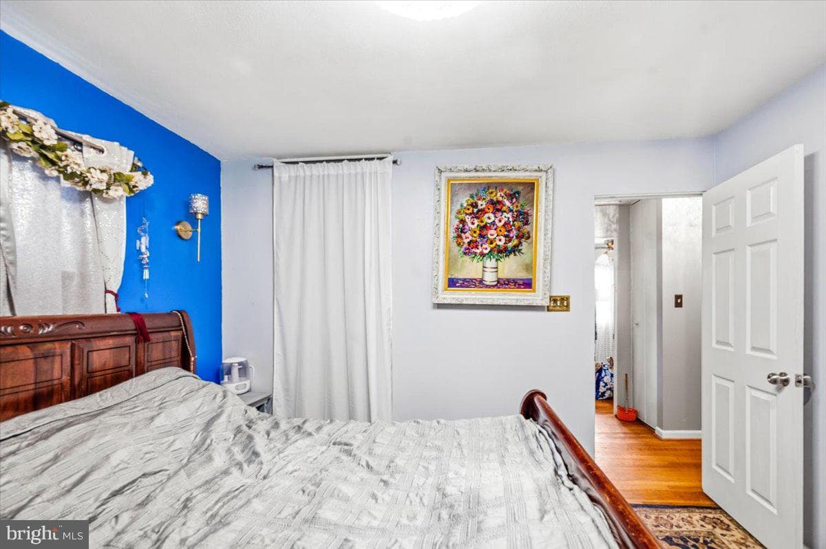 713 W Holly Avenue photo 20