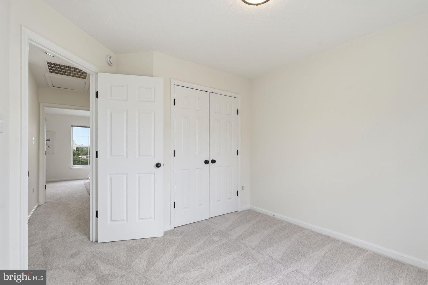 44125 Tippecanoe Terrace photo 25