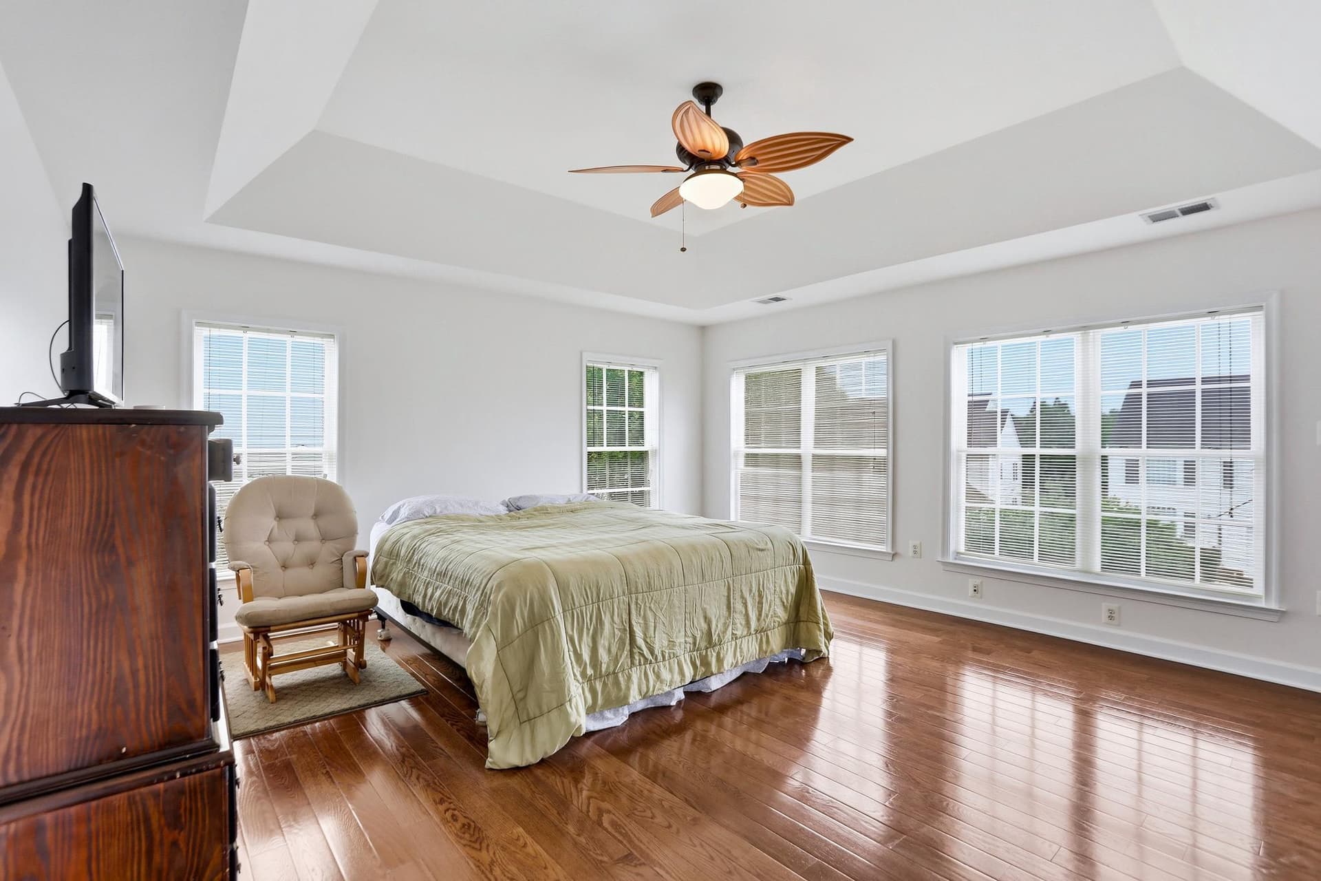 22938 Goldenrod photo 23