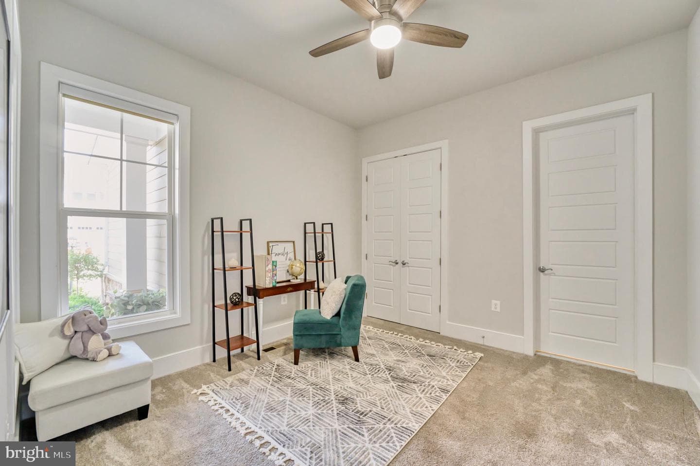 23695 Cypress Glen Square photo 27