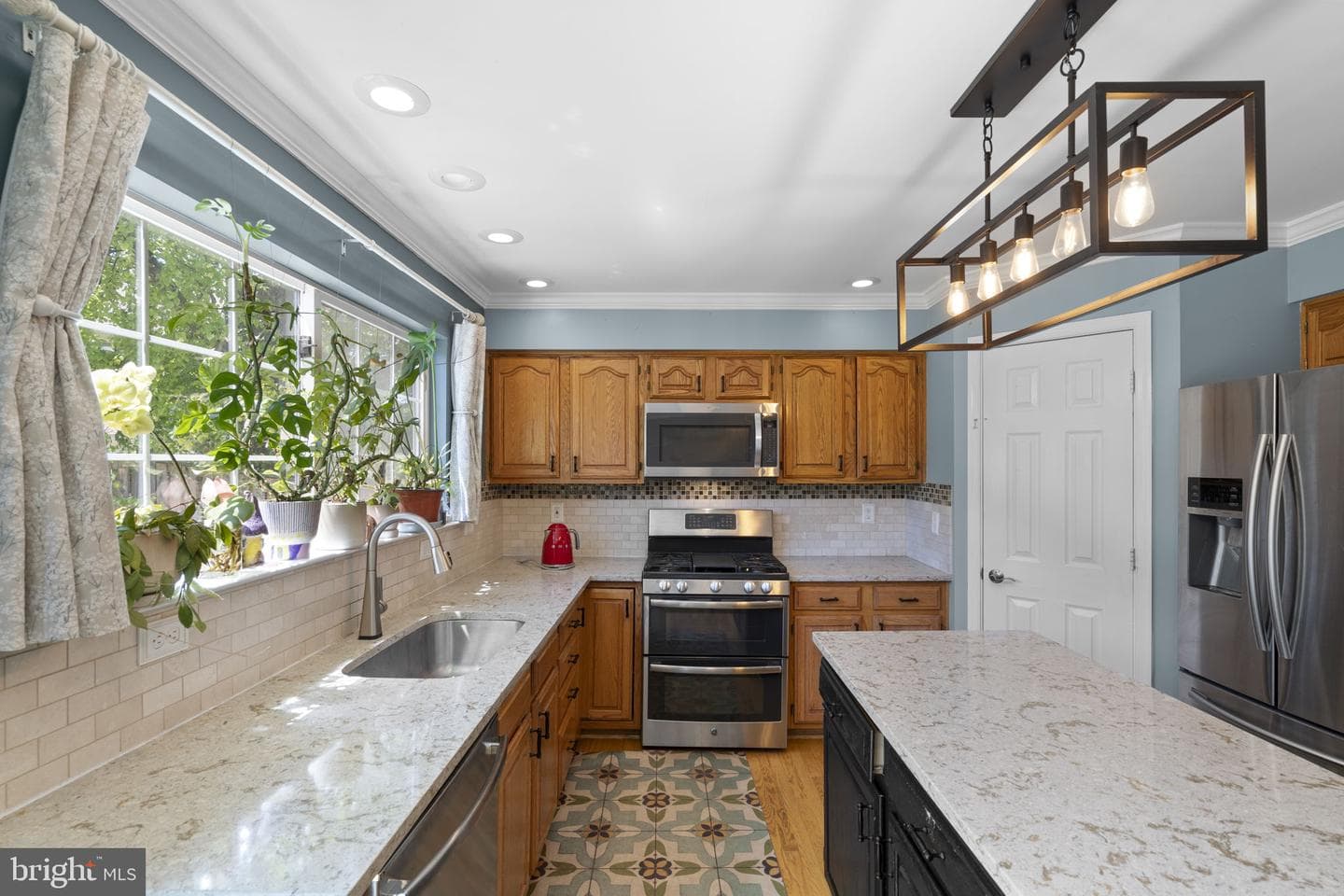 818 Bellview Court NE photo 16