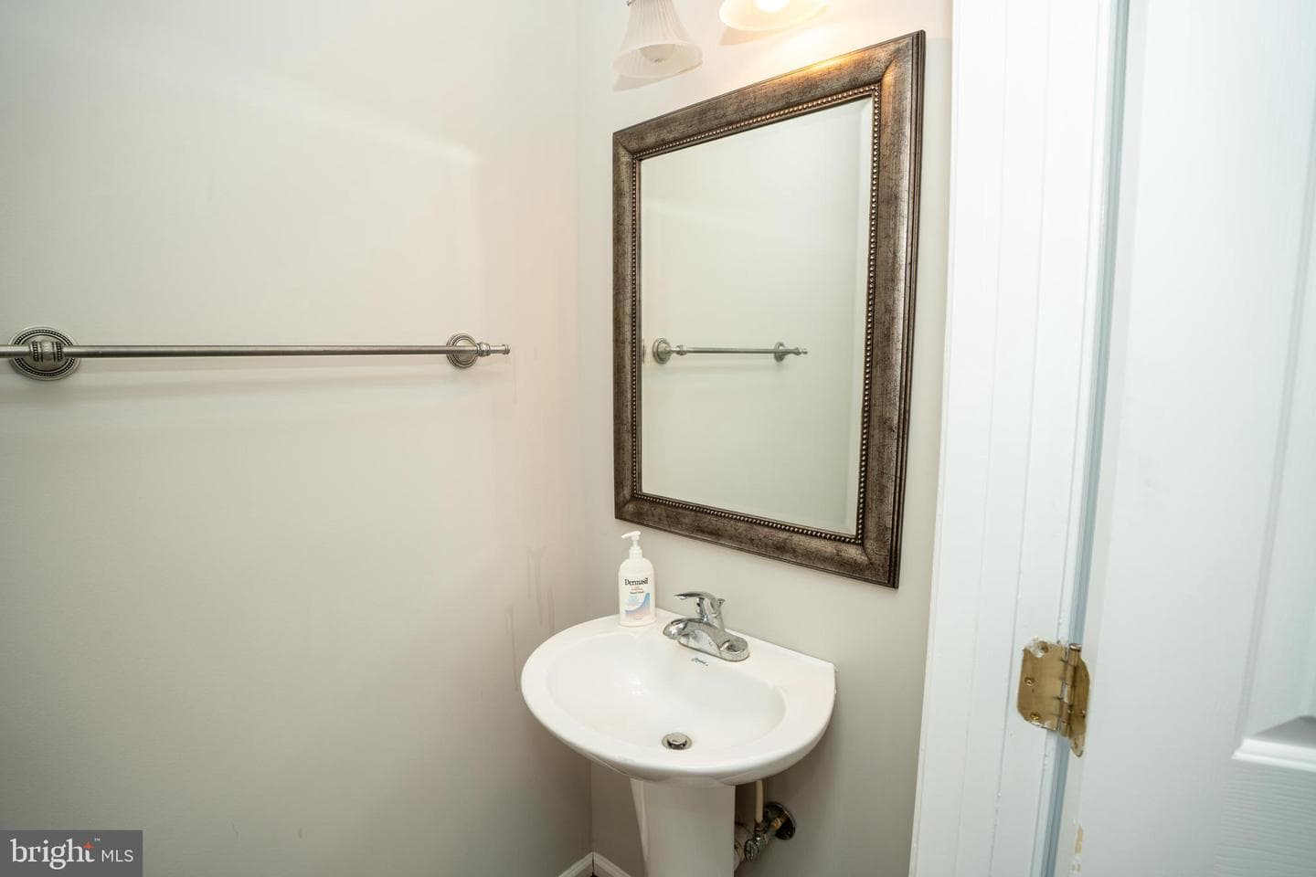25193 Destination Square photo 10