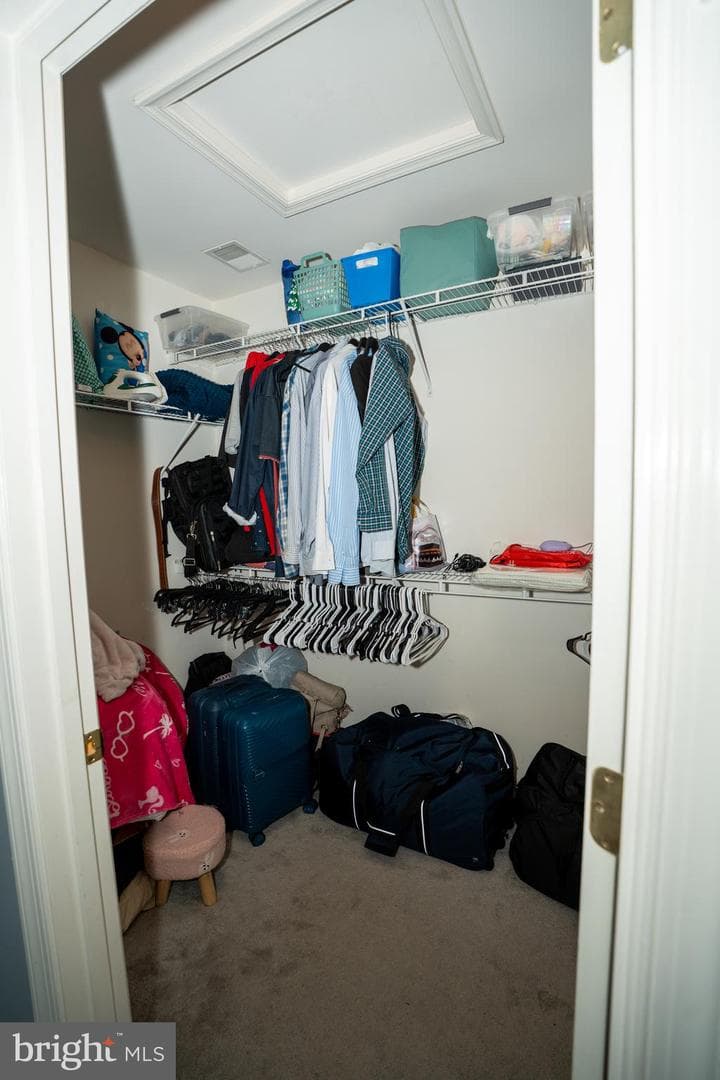 25193 Destination Square photo 36