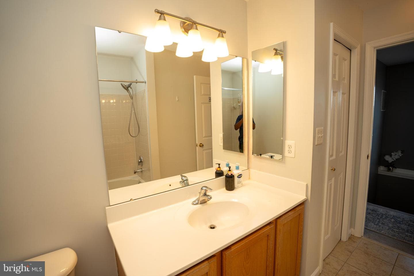 25193 Destination Square photo 47