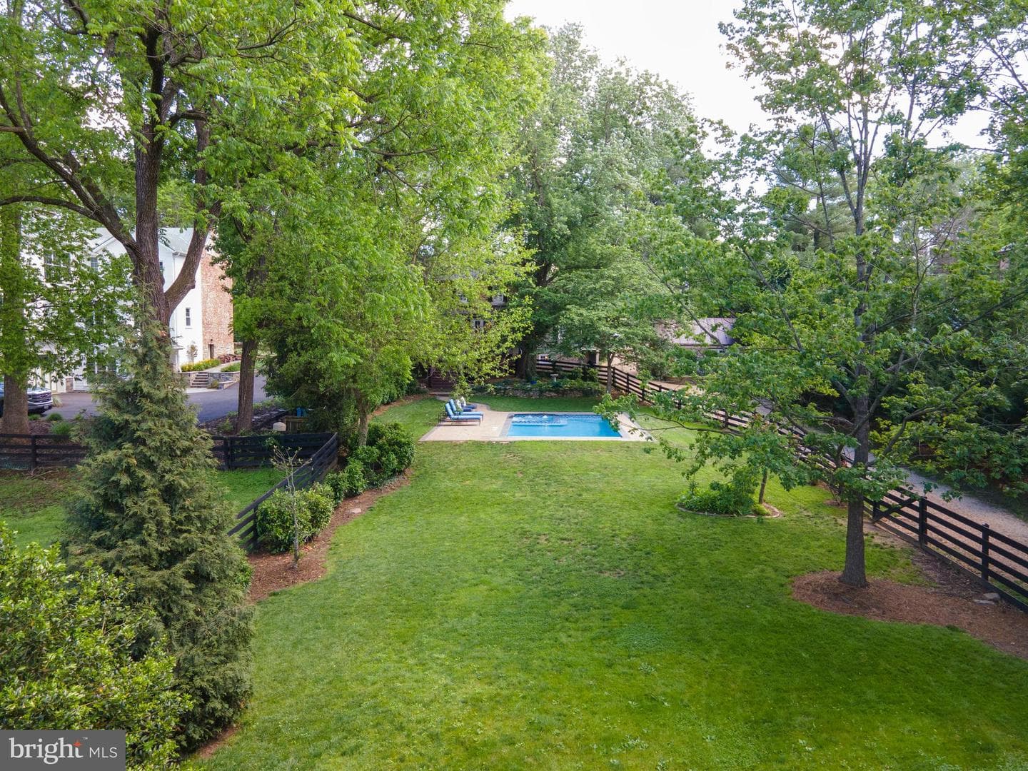 406 E Washington Street photo 51