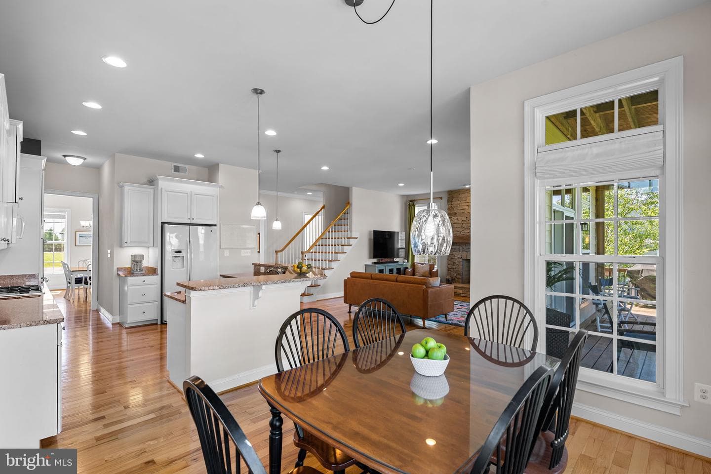 18585 Montague Place photo 18