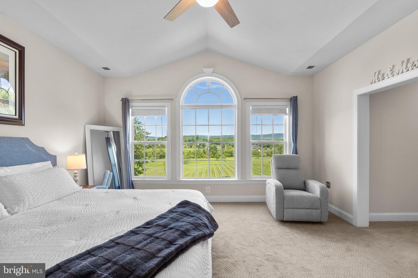18585 Montague Place photo 29