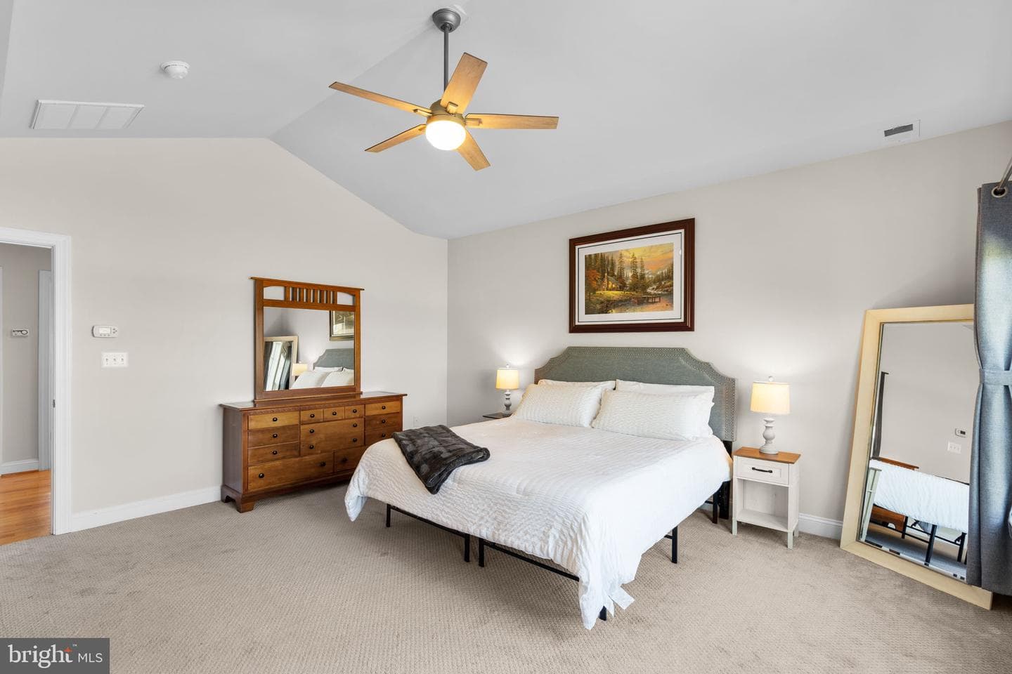 18585 Montague Place photo 31