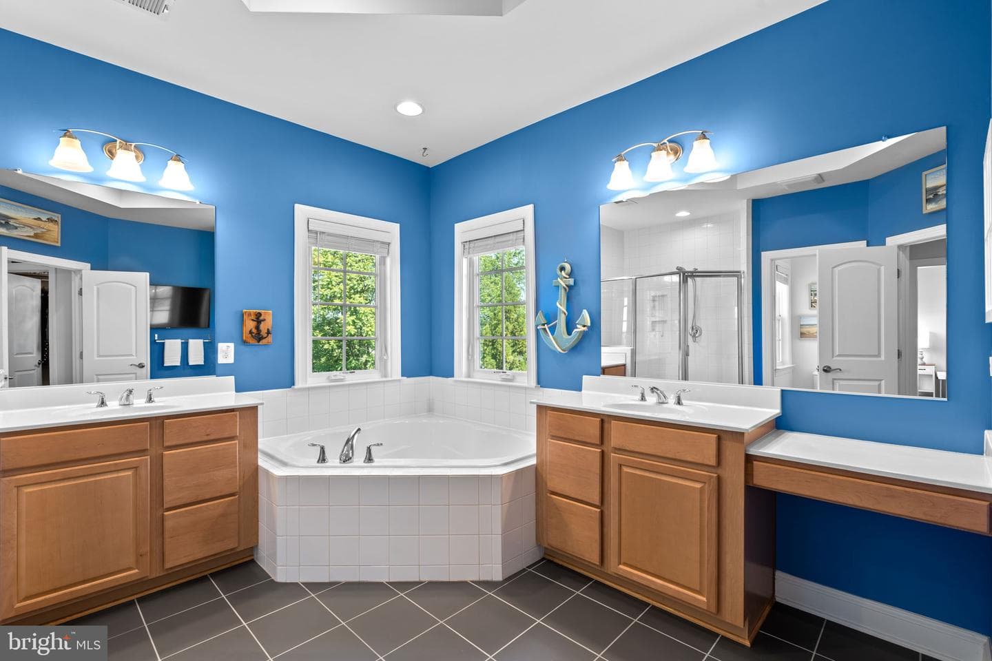 18585 Montague Place photo 35